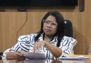 PREFEITA NILDA RECEBE REPRESENTAÇÃO SOBRE PAGAMENTOS INDENIZATÓRIOS NA SECRETARIA DE SAÚDE