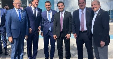 União Brasil e Progressistas formalizam federação e prometem oposição a Lula