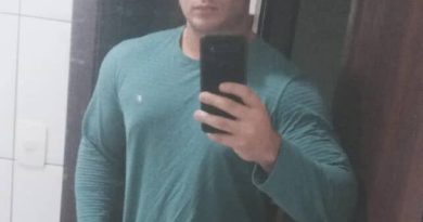 Homem que esp4ncou mulher é levado para delegacia após ser supostamente agre*dido