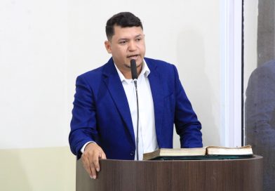 Comenda Edmilson Luiz de Souza homenageia pescadores em Pirangi