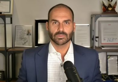 Hugo Motta cassa mandatos de Eduardo Bolsonaro e Alexandre Ramagem na Câmara Hugo Motta cassa mandatos de Eduardo Bolsonaro e Alexandre Ramagem na Câmara