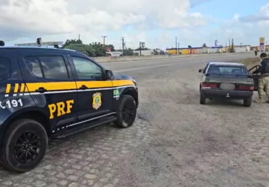 PRF recupera veículo furtado e prende três homens em São José de Mipibu