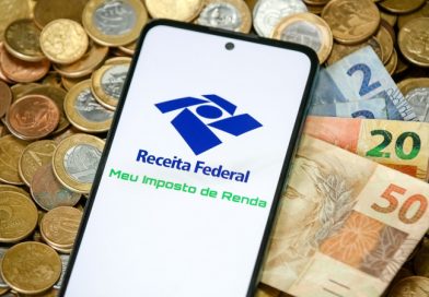 Receita nega aumento de imposto para professores com novo piso