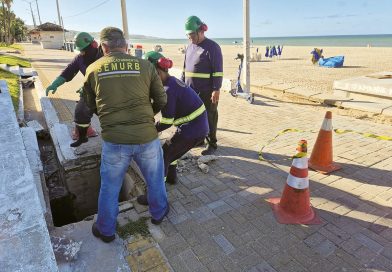 Prefeitura multa Caern em R$ 3 milhões após vazamento de esgoto em Ponta Negra Prefeitura multa Caern em R$ 3 milhões após vazamento de esgoto em Ponta Negra