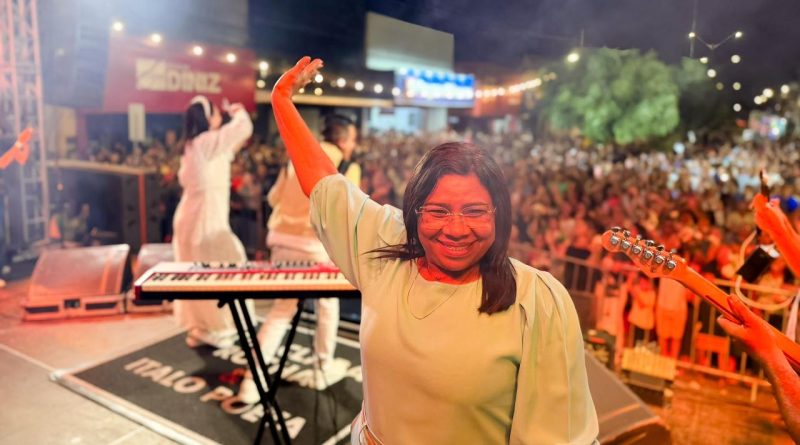 Nilda resgata tradição da Festa da Padroeira e fortalece cultura e fé em Parnamirim
