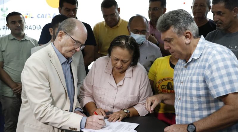 Governo do RN assina ordens de serviço para construção de 587 moradias em 25 municípios