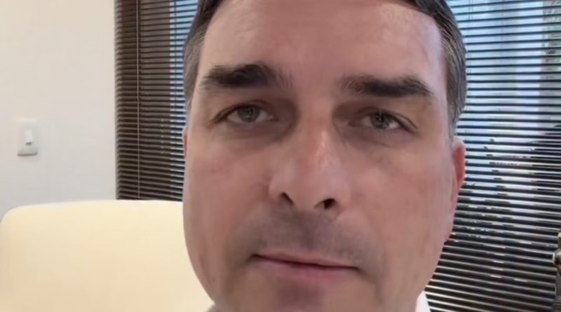 Vídeo: “Vamos separar inocentes dos bandidos”, dispara Flávio Bolsonaro sobre o Banco Master