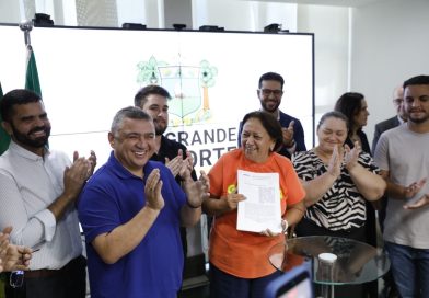 Governo do RN assina convênio para construção de 40 casas nos municípios de Paraná e Santa Maria