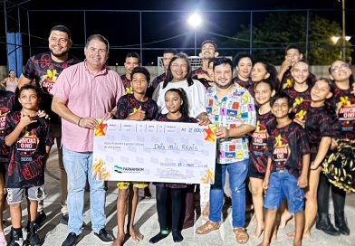 Gestão Nilda entrega cheques às quadrilhas juninas e reforça valorização da cultura popular Gestão Nilda entrega cheques às quadrilhas juninas e reforça valorização da cultura popular