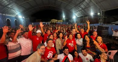 Trairi reúne multidão em Santa Cruz e fortalece Time de Lula com Samanda ao Senado Trairi reúne multidão em Santa Cruz e fortalece Time de Lula com Samanda ao Senado