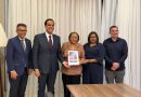 Prefeita Nilda apresenta projetos de turismo ao ministro e garante apoio do Governo Federal Prefeita Nilda apresenta projetos de turismo ao ministro e garante apoio do Governo Federal