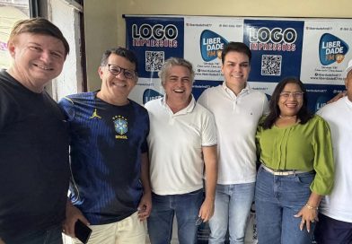 Prefeita Nilda comemora últimas entregas e destaca avanços para a população durante entrevista Prefeita Nilda comemora últimas entregas e destaca avanços para a população durante entrevista