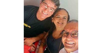 Vereador Fúlvio leva Kelps de casa em casa para visitar os amigos em Natal