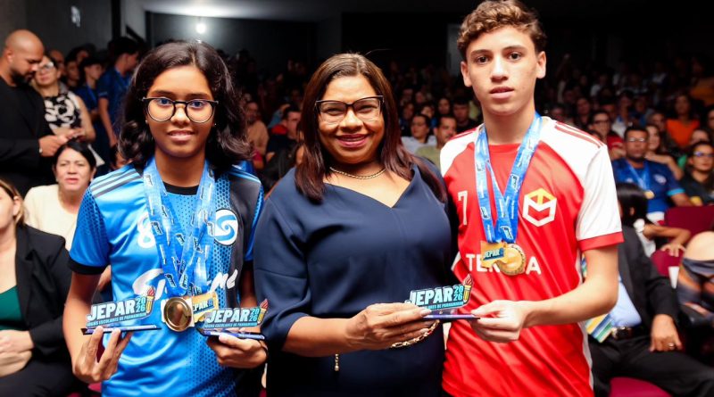 Encerramento dos Jogos Escolares reúne estudantes, celebra campeões e reforça compromisso da gestão Nilda com a juventude Encerramento dos Jogos Escolares reúne estudantes, celebra campeões e reforça compromisso da gestão Nilda com a juventude