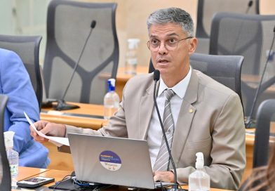 Coronel Azevedo comemora aprovação da PEC que reduz maioridade penal