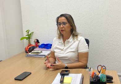 Samanda diz que Walter Alves não pode ser vice e líder da oposição ao mesmo tempo