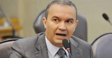 KELPS RETIRA CANDIDATURA A DEPUTADO FEDERAL