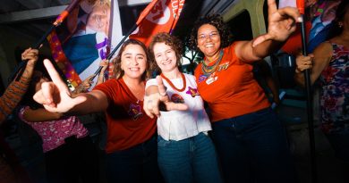 Em Mossoró, Samanda de Lula caminha pelo Belo Horizonte e conversa com moradores sobre propostas para o Senado