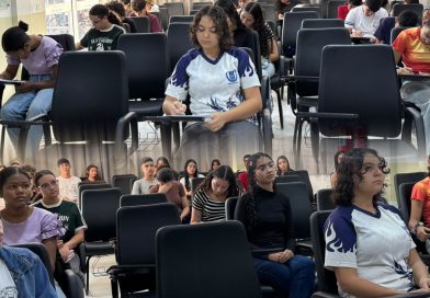 Idealizado pelo professor Ítalo, Concurso de Redação reúne estudantes na Câmara de Parnamirim Idealizado pelo professor Ítalo, Concurso de Redação reúne estudantes na Câmara de Parnamirim