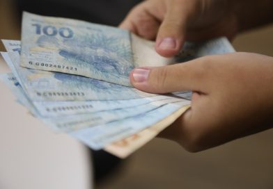 Governo do RN inicia nesta sexta-feira (14) pagamento de 40% do 13º para servidores de órgãos com recursos próprios Governo do RN inicia nesta sexta-feira (14) pagamento de 40% do 13º para servidores de órgãos com recursos próprios