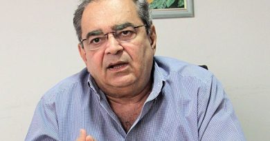 Desespero na campanha de Álvaro Dias: após virar alvo em debate, candidato do PL requenta assunto para criar cortina de fumaça Desespero na campanha de Álvaro Dias: após virar alvo em debate, candidato do PL requenta assunto para criar cortina de fumaça