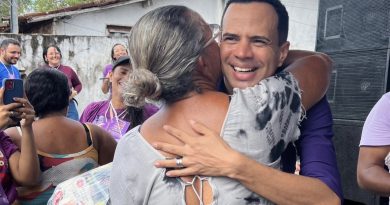 Onda Roxa de Amor chega a Bela Parnamirim e leva adoração, misericórdia e serviço às ruas.