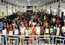 Gestão Nilda destrava documentação e moradores do Ilhas do Caribe recebem Termo de Quitação