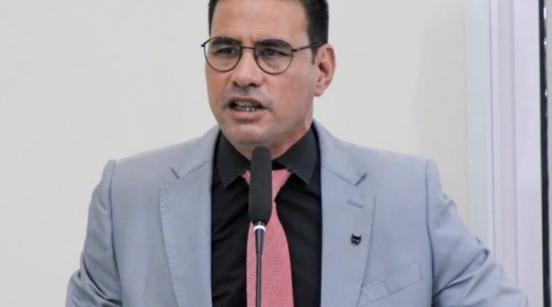 MICHAEL BORGES É CONDENADO POR DIFAMAÇÃO E PODE TER DIREITOS POLÍTICOS AFETADOS MICHAEL BORGES É CONDENADO POR DIFAMAÇÃO E PODE TER DIREITOS POLÍTICOS AFETADOS