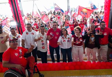 No aniversário, Samanda reúne centenas de evangélicos em encontro na Zona Norte de Natal No aniversário, Samanda reúne centenas de evangélicos em encontro na Zona Norte de Natal