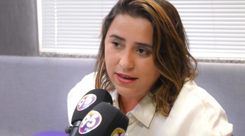 Justiça rejeita pedido de Zenaide e Netinho Lins contra propaganda de Samanda sobre suplente