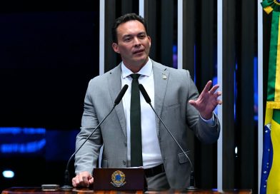 Privacidade: Styvenson apresenta projeto que obriga aparelhos celulares a oferecer bloqueio de chamadas de números não cadastrados na agenda Privacidade: Styvenson apresenta projeto que obriga aparelhos celulares a oferecer bloqueio de chamadas de números não cadastrados na agenda