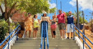 Resolvido! Gestão Nilda soluciona problemas antigos na escadaria e garante mais segurança e dignidade aos moradores do Portal do Jiqui Resolvido! Gestão Nilda soluciona problemas antigos na escadaria e garante mais segurança e dignidade aos moradores do Portal do Jiqui