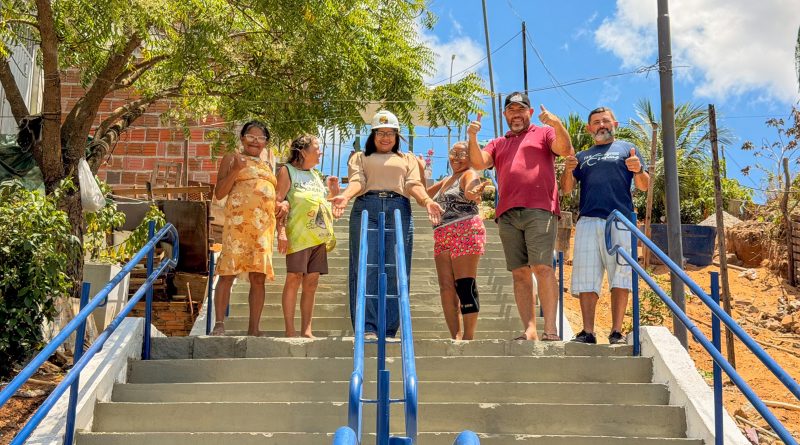 Resolvido! Gestão Nilda soluciona problemas antigos na escadaria e garante mais segurança e dignidade aos moradores do Portal do Jiqui Resolvido! Gestão Nilda soluciona problemas antigos na escadaria e garante mais segurança e dignidade aos moradores do Portal do Jiqui