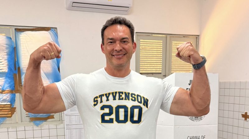 STYVENSON É REELEITO SENADOR COM A MAIOR VOTAÇÃO DA HISTÓRIA DO RN STYVENSON É REELEITO SENADOR COM A MAIOR VOTAÇÃO DA HISTÓRIA DO RN