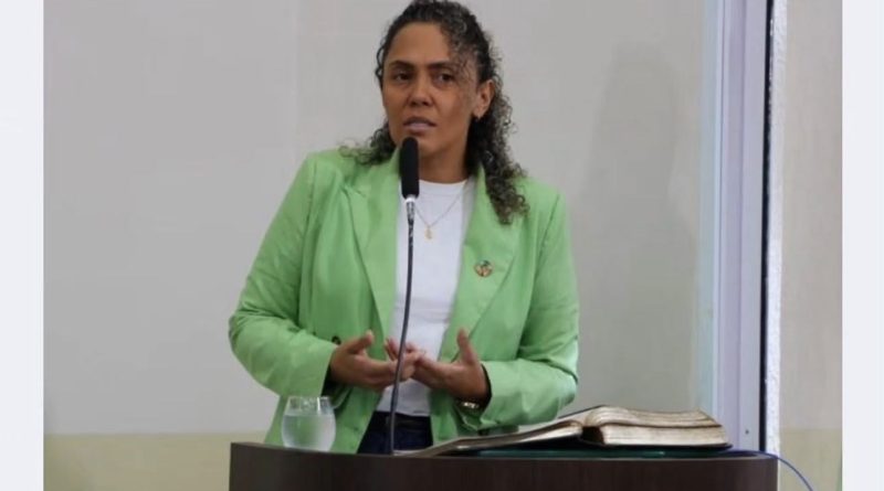 RÁRIKA BASTOS APRESENTA PROJETO DE LEI PARA ENFRENTAR MUDANÇAS CLIMÁTICAS EM PARNAMIRIM