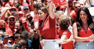 Samanda classifica ato de Lula com mais de 100 mil pessoas em Natal como o maior da história do RN Samanda classifica ato de Lula com mais de 100 mil pessoas em Natal como o maior da história do RN