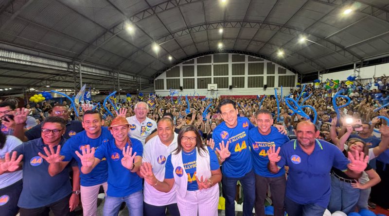 Nilda reúne mais de mil pessoas em Parnamirim e demonstra força política em apoio a Allyson Nilda reúne mais de mil pessoas em Parnamirim e demonstra força política em apoio a Allyson